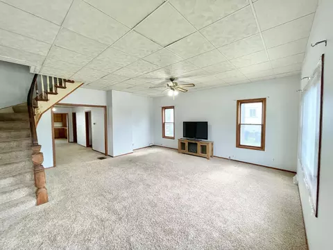 212 E Sanborn St, Springfield, MN 56087 photo 6