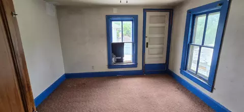 Bedroom - 922 White St, Jackson, MN 56143 photo 2 of 4