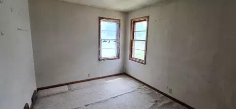 Bedroom - 922 White St, Jackson, MN 56143 photo 1 of 4