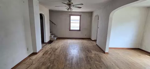Living - 922 White St, Jackson, MN 56143 photo 1 of 2