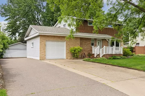 1319 9th Ave, Anoka, MN 55303