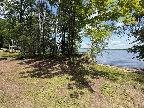 29986 W Splithand Rd, Wildwood Twp, MN 55744