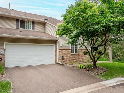 6388 Tahoe Rd, Woodbury, MN 55125