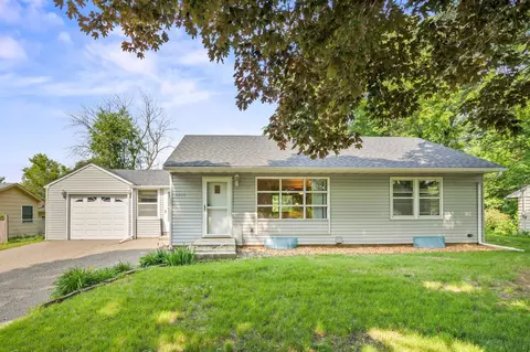4932 Acorn Ridge Rd, Minnetonka, MN 55345