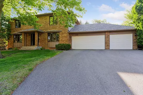 13104 Highpoint Curv, Burnsville, MN 55337
