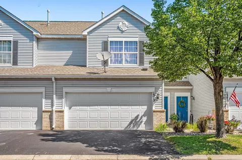 1343 Yorkshire Ln, Shakopee, MN 55379