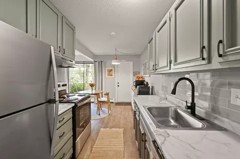 4500 Cedar Lake Rd S #1, Saint Louis Park, MN 55416