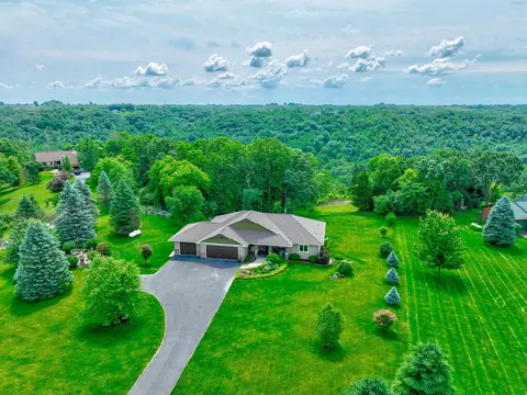 w10654 566th Avenue, Prescott, WI 54021