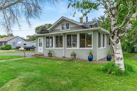 301 W 95th St, Bloomington, MN 55420