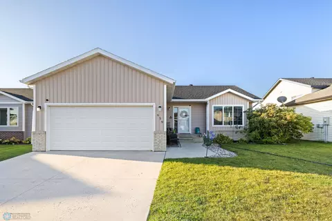 959 29 Ave W, West Fargo, ND 58078