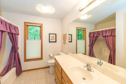Bath - 17834 Hideway Dr, Brainerd, MN 56401 photo 2 of 2