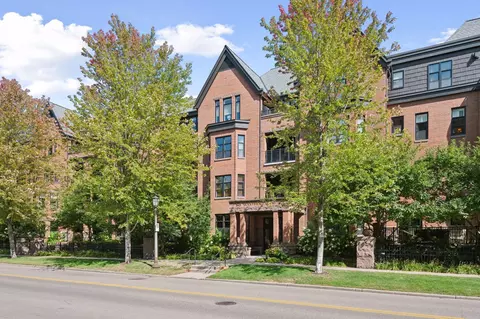80 Western Ave N #304, Saint Paul, MN 55102