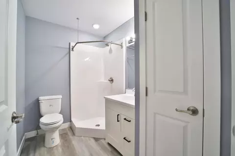 Bath - 14729 Wildflower Dr, Baxter, MN 56425 photo 2 of 2