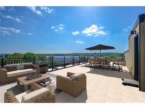 517 2nd St #201, Hudson, WI 54016
