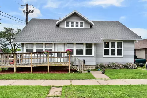 759 E Howard St, Winona, MN 55987