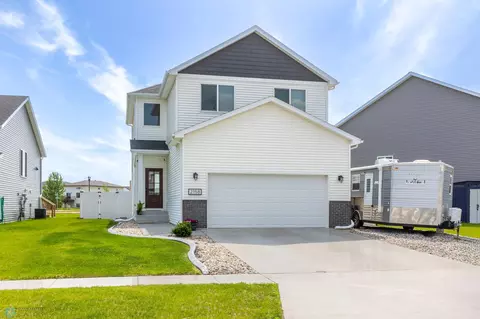2158 Dock Dr W, West Fargo, ND 58078