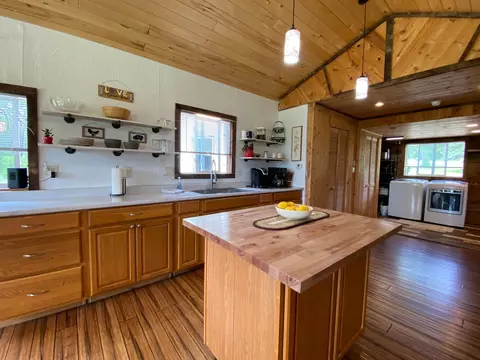 3653 Front St, Barnum, MN 55707