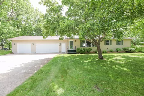 2303 Parkview Rd NE, Alexandria, MN 56308