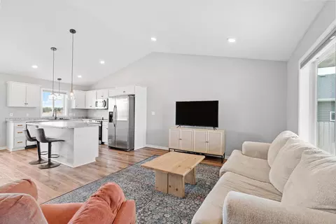 907 7th Ave, Wanamingo, MN 55983 photo 5
