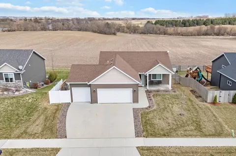 907 7th Ave, Wanamingo, MN 55983 photo 2