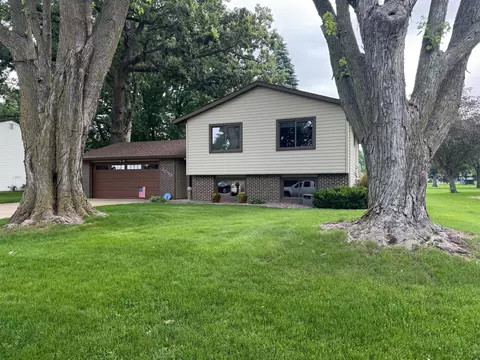 2010 Highland Ave, Albert Lea, MN 56007