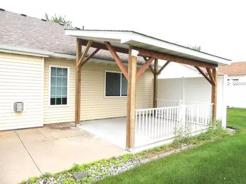 Exterior - 38 Glenview Loop, Saint Cloud, MN 56303 photo 3 of 4