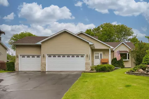 14955 Oakcrest Cir, Savage, MN 55378