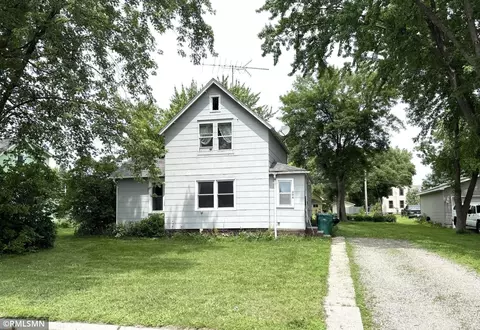 208 Cleveland St SE, Silver Lake, MN 55381