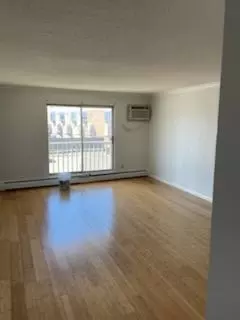 7412 W 22nd St #204, Saint Louis Park, MN 55426