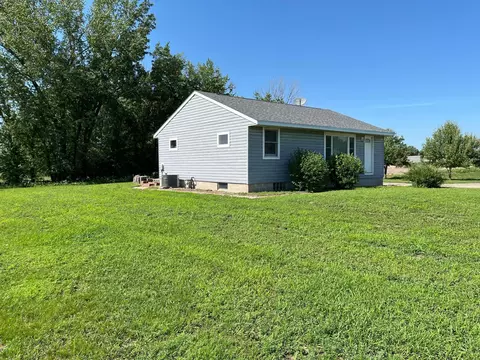 2498 Highway 60 E, Windom, MN 56101 photo 3
