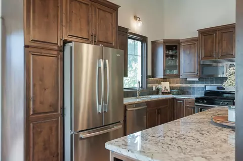 2820 Overlook Dr, Bloomington, MN 55431 photo 14