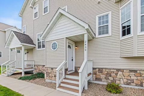 2439 Foxglove Cir, Hudson, WI 54016