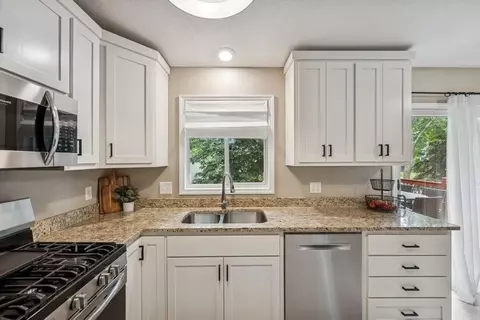 Kitchen - 11630 Idaho Ave N, Champlin, MN 55316 photo 2 of 3