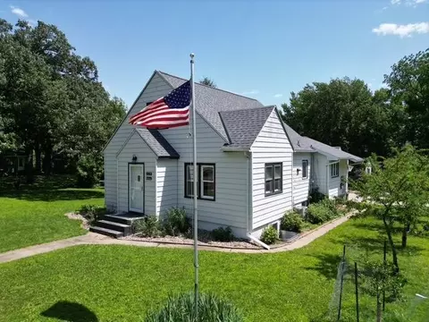 319 N Grove St, Redwood Falls, MN 56283
