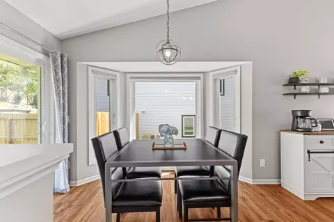 3872 Westbury Ln, Eagan, MN 55123 photo 13