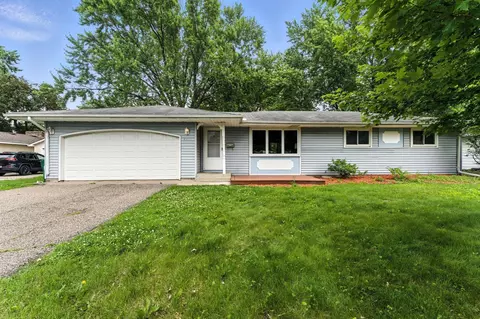 8413 Columbus Ave S, Bloomington, MN 55420
