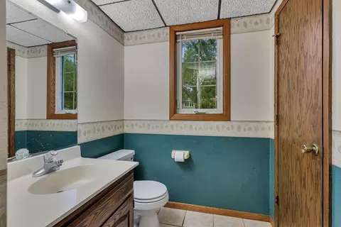Bath - 1504 11th St SE, Willmar, MN 56201 photo 3 of 3
