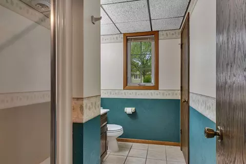 Bath - 1504 11th St SE, Willmar, MN 56201 photo 2 of 3