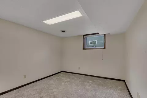 Bedroom - 1504 11th St SE, Willmar, MN 56201 photo 5 of 5