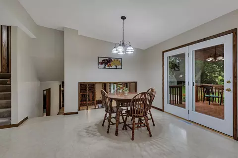 Dining - 1504 11th St SE, Willmar, MN 56201 photo 3 of 3
