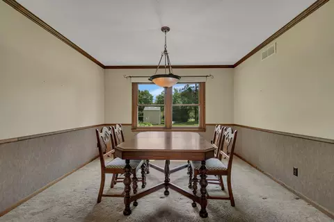 Dining - 1044 Borgert Ave, Saint Cloud, MN 56303 photo 1 of 2