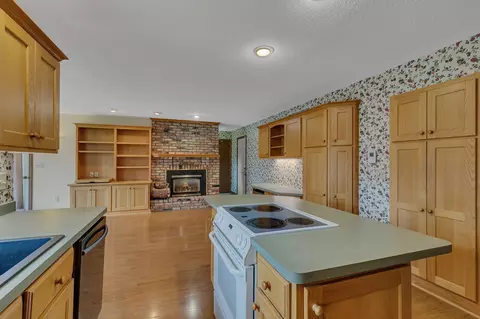 Kitchen - 1044 Borgert Ave, Saint Cloud, MN 56303 photo 5 of 5