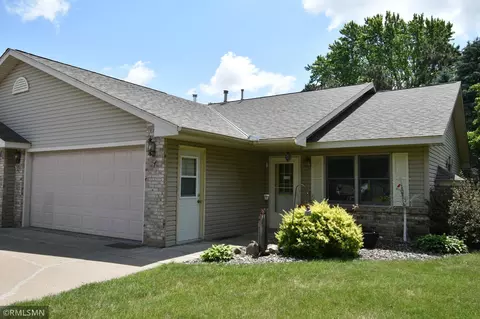 444 N 5th St, New Richmond, WI 54017