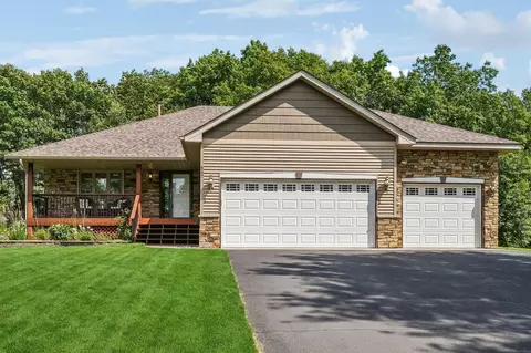 547 Hawthorn Rd, Lino Lakes, MN 55014
