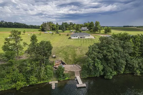 453 N Shore Dr, Underwood, MN 56586