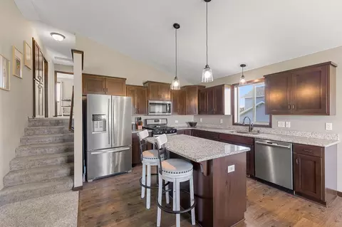 1101 8th Ave SW, Isanti, MN 55040