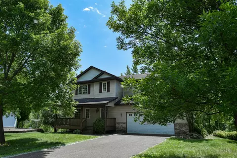 2471 Bridgewater Pl S, Cambridge, MN 55008