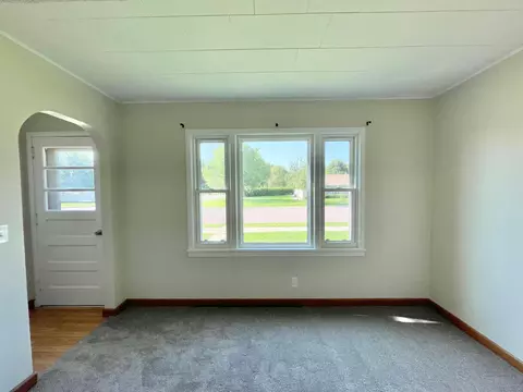 422 E Sanborn St, Springfield, MN 56087 photo 9