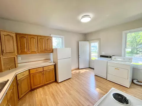 422 E Sanborn St, Springfield, MN 56087 photo 18