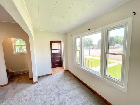 422 E Sanborn St, Springfield, MN 56087 photo 8